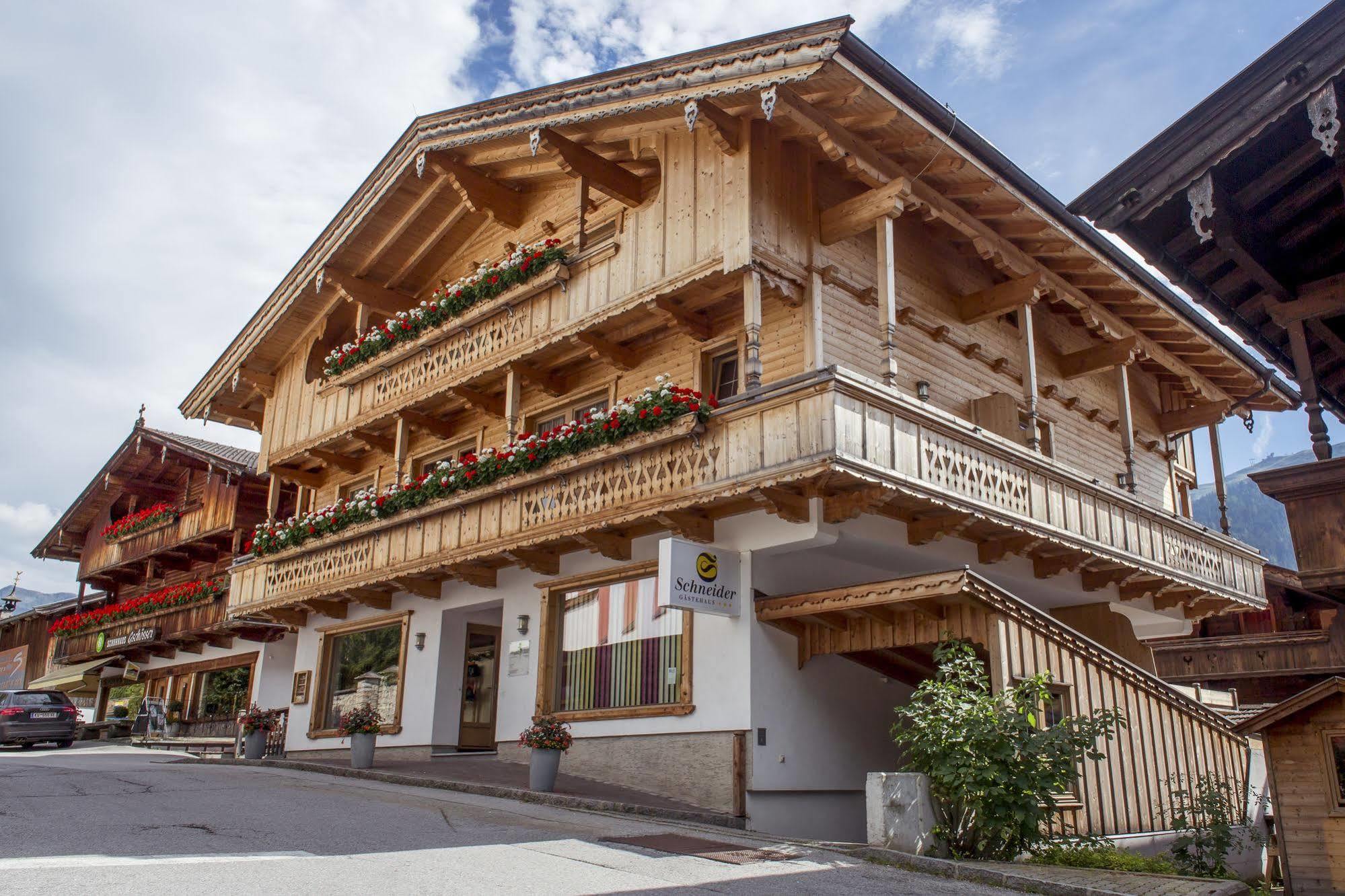 Das Gaestehaus Schneider Am Dorfplatz Alpbach Zewnętrze zdjęcie