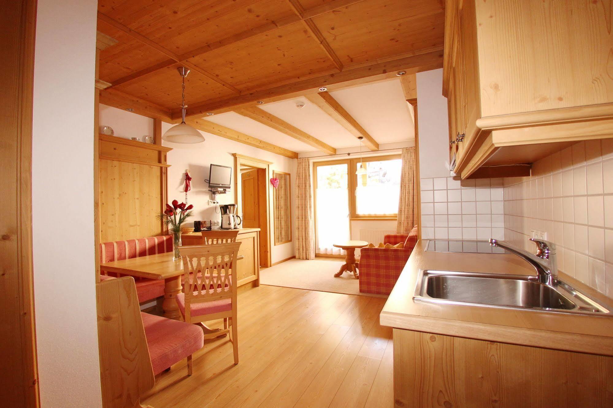 Das Gaestehaus Schneider Am Dorfplatz Alpbach Zewnętrze zdjęcie
