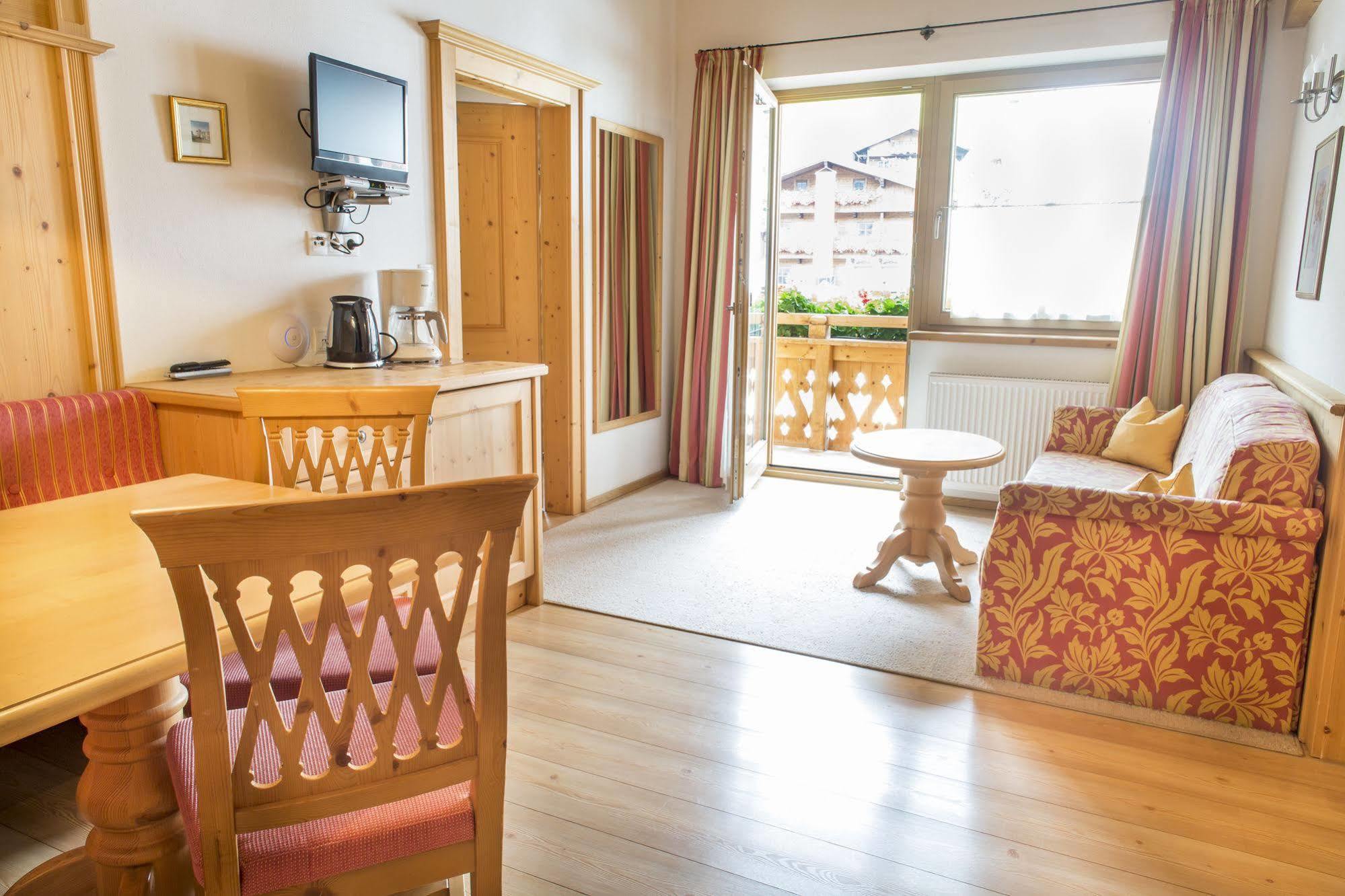 Das Gaestehaus Schneider Am Dorfplatz Alpbach Zewnętrze zdjęcie