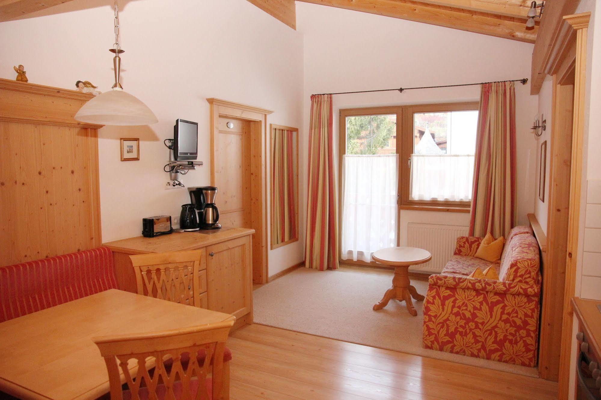 Das Gaestehaus Schneider Am Dorfplatz Alpbach Zewnętrze zdjęcie