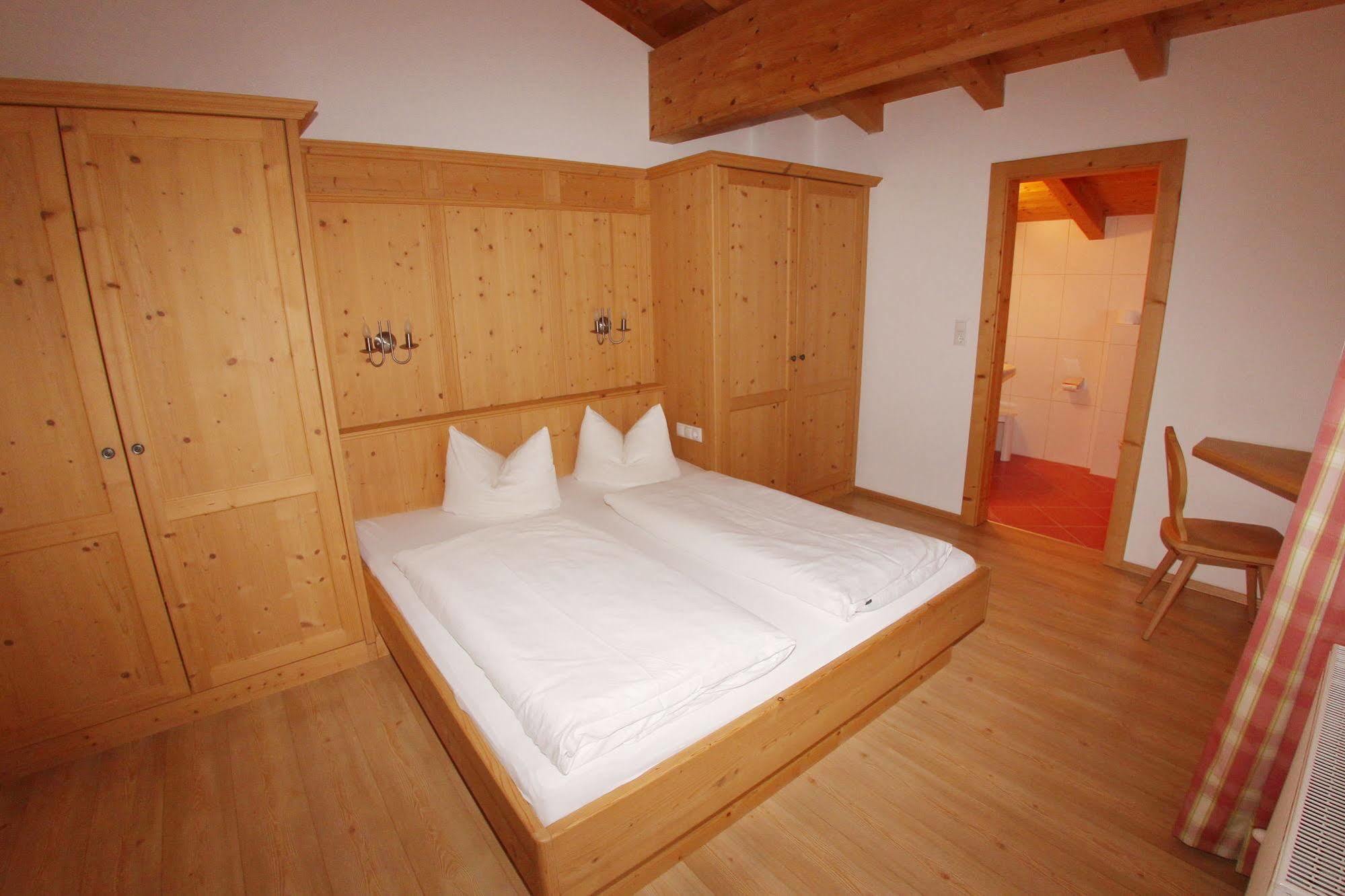 Das Gaestehaus Schneider Am Dorfplatz Alpbach Zewnętrze zdjęcie