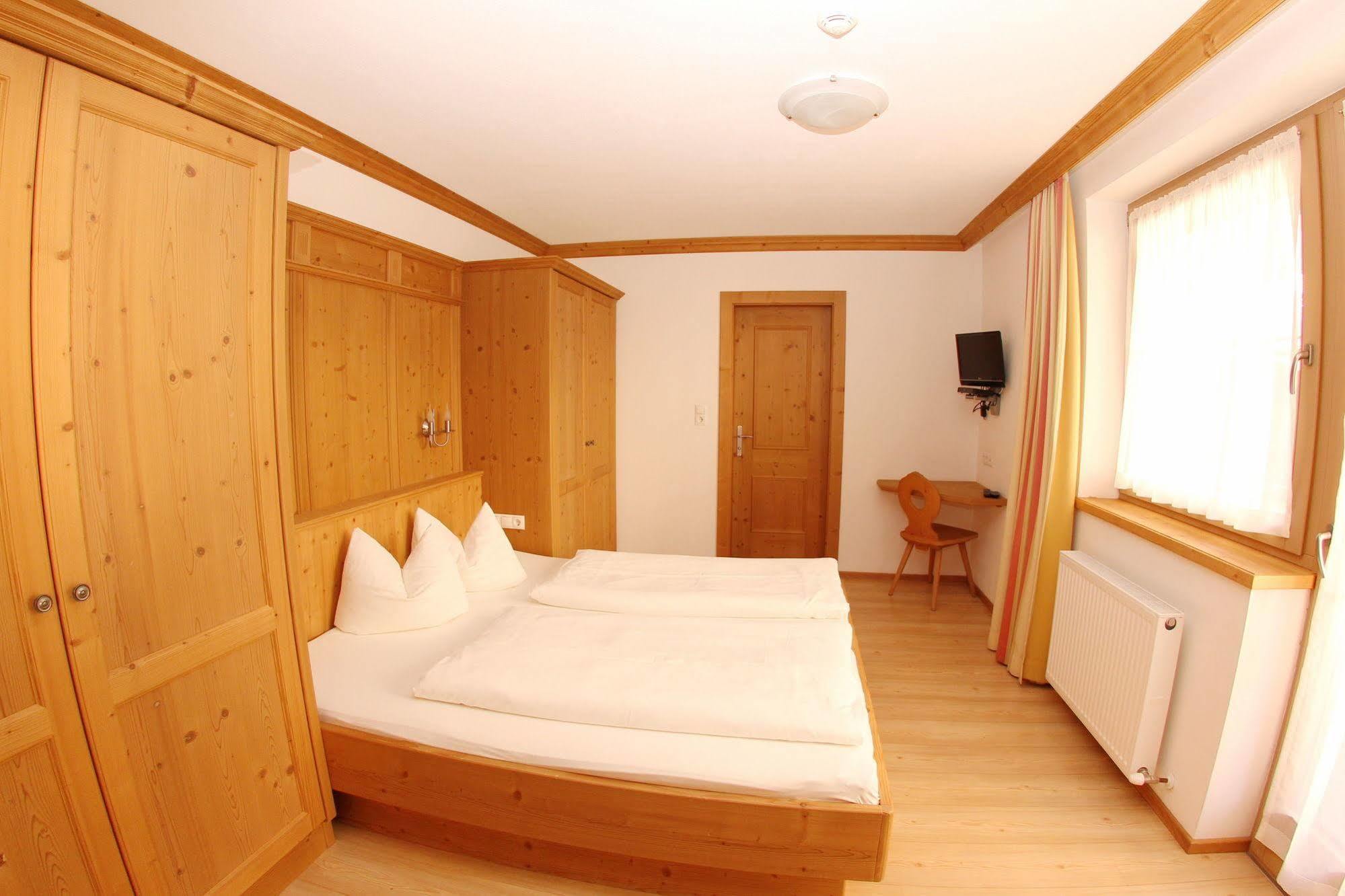 Das Gaestehaus Schneider Am Dorfplatz Alpbach Zewnętrze zdjęcie